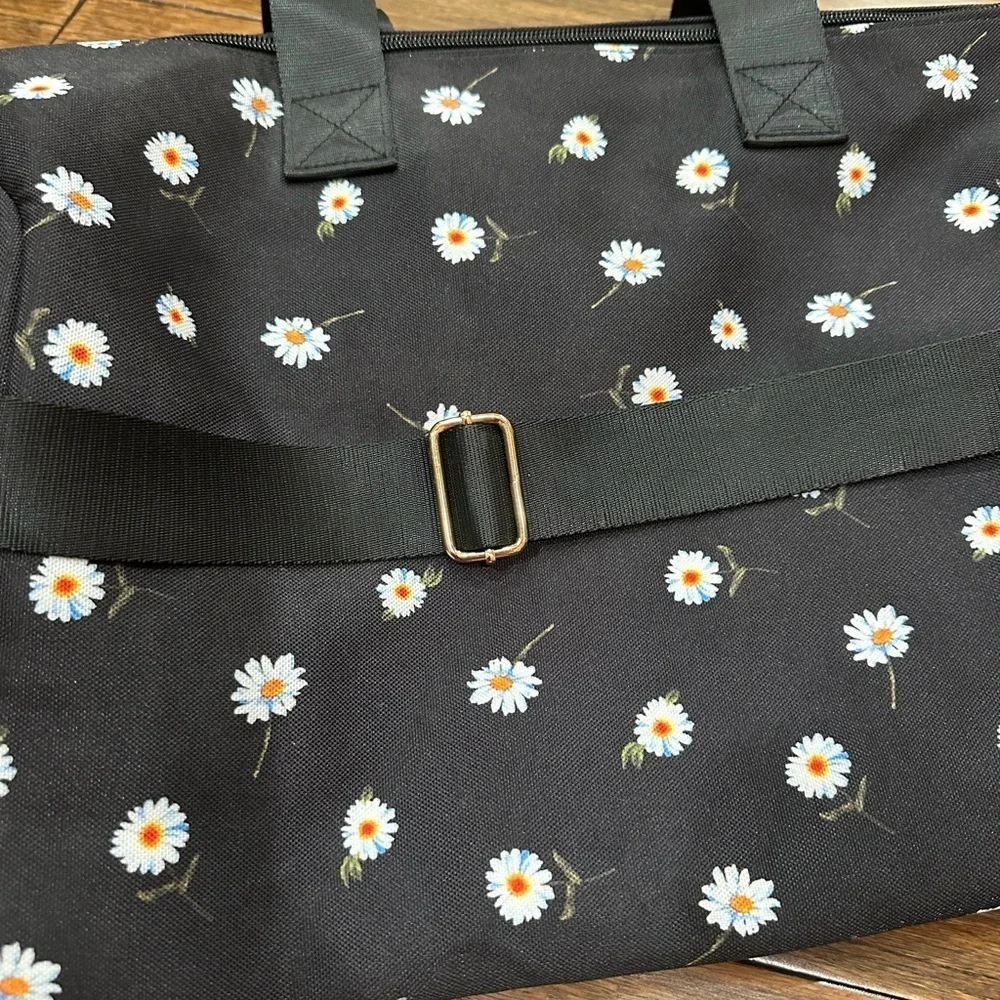 Alice + Olivia Black Floral Duffle Bag and Hat Set
